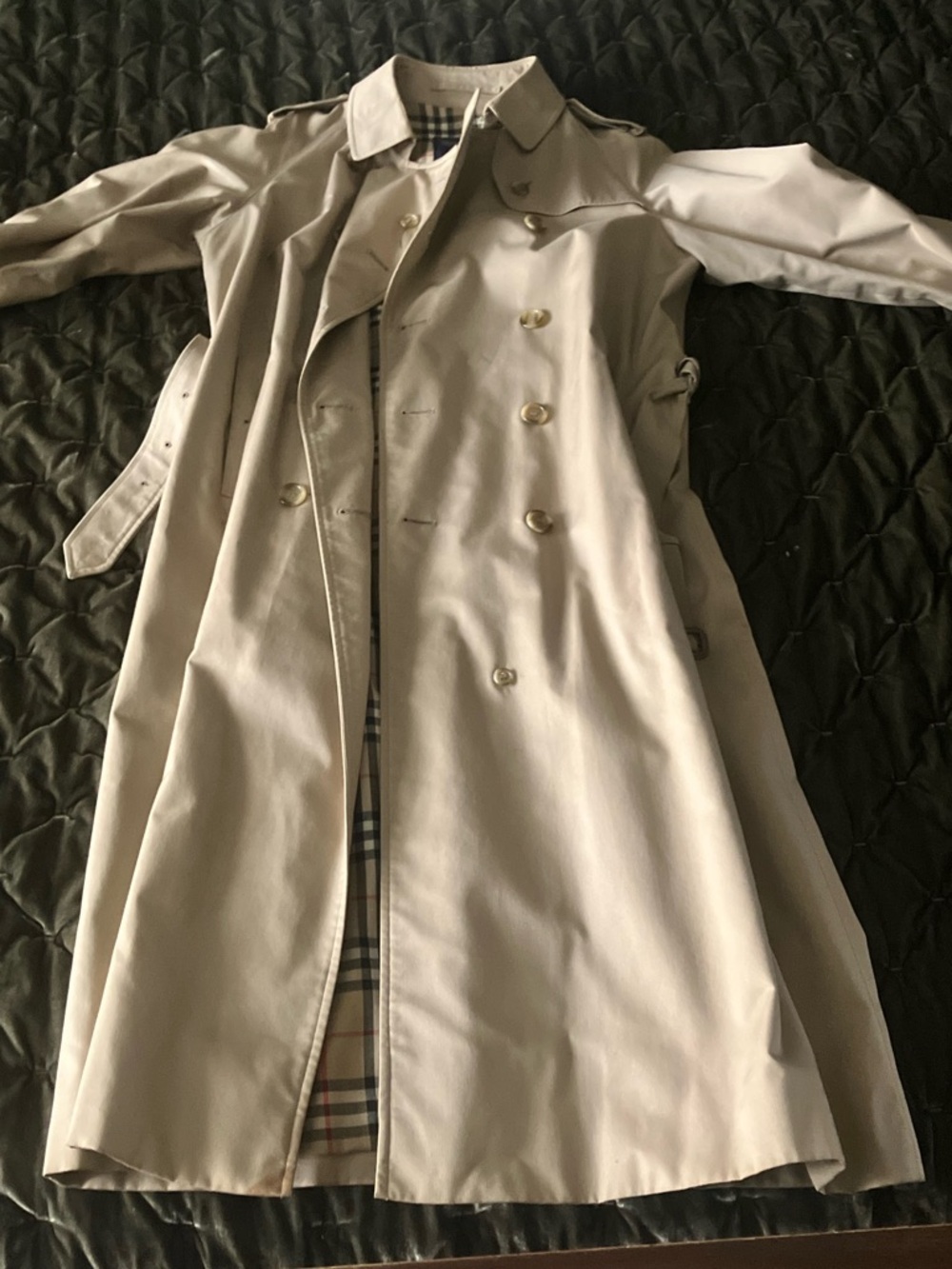 Burberry/Burberrys' Vintage Beige Double-Breasted Long Trench